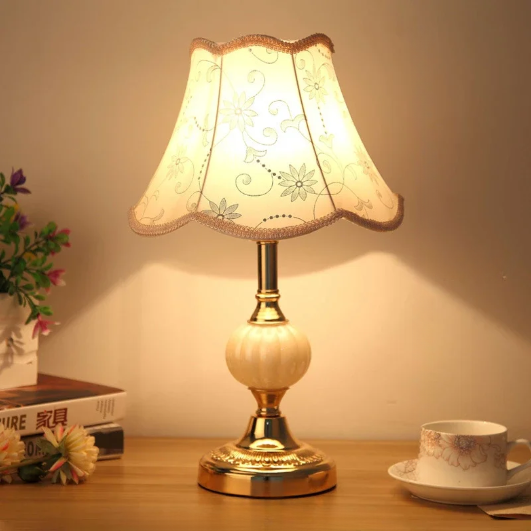 Vintage skandinávská stolní lampa s LED osvětlením do obývacího pokoje