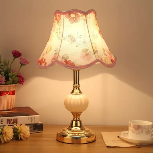 Vintage skandinávská stolní lampa s LED osvětlením do obývacího pokoje