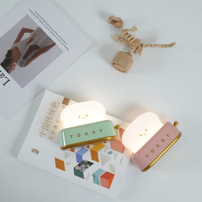Dobíjecí stolní lampa ve tvaru toustovače