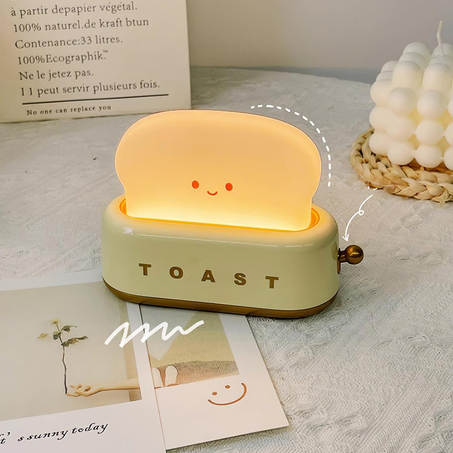 Dobíjecí stolní lampa ve tvaru toustovače