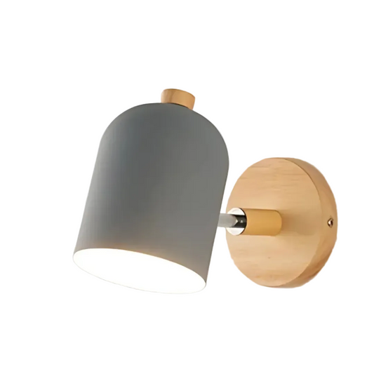 Dřevěná nástěnná lampa se skandinávským designem a LED