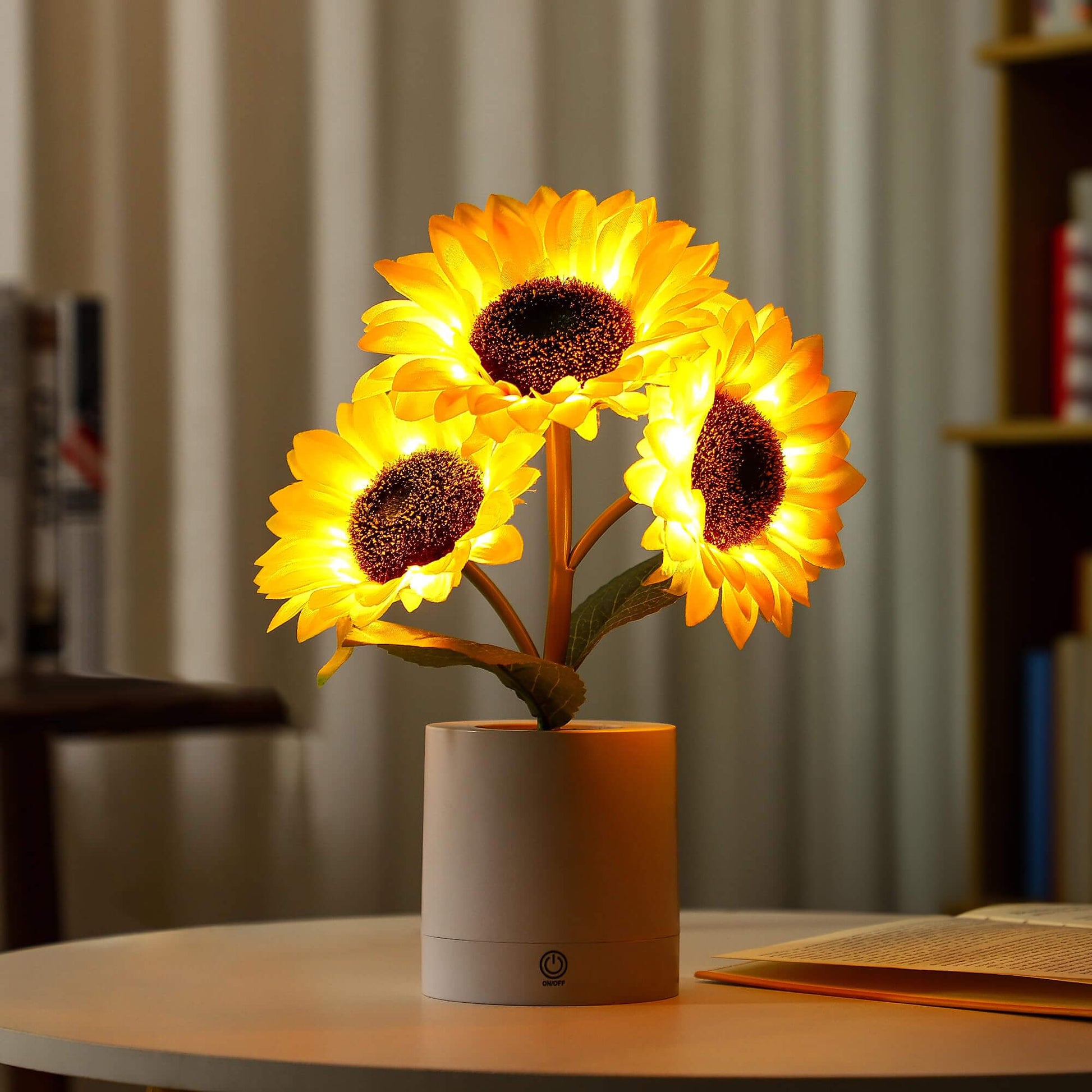 Přenosná stolní lampa ve tvaru slunečnice s LED světlem