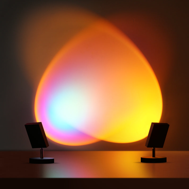 Stolní lampa Color Halo s projekcí kruhového světla