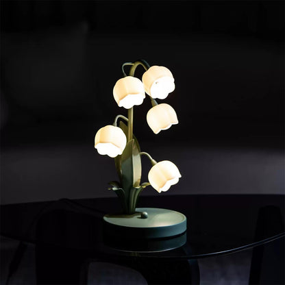 Stolní lampa Green Lily s květinovým designem