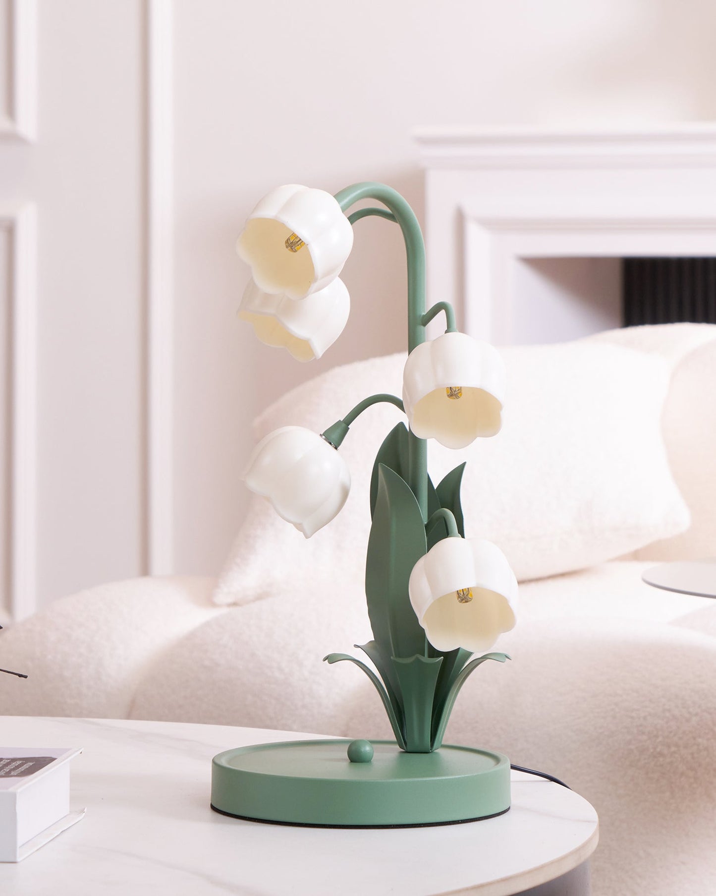 Stolní lampa Green Lily s květinovým designem