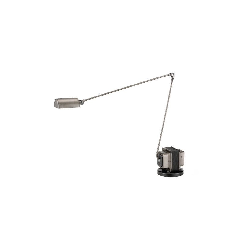 Stolní lampa s otočným difuzérem a nastavitelným ramenem