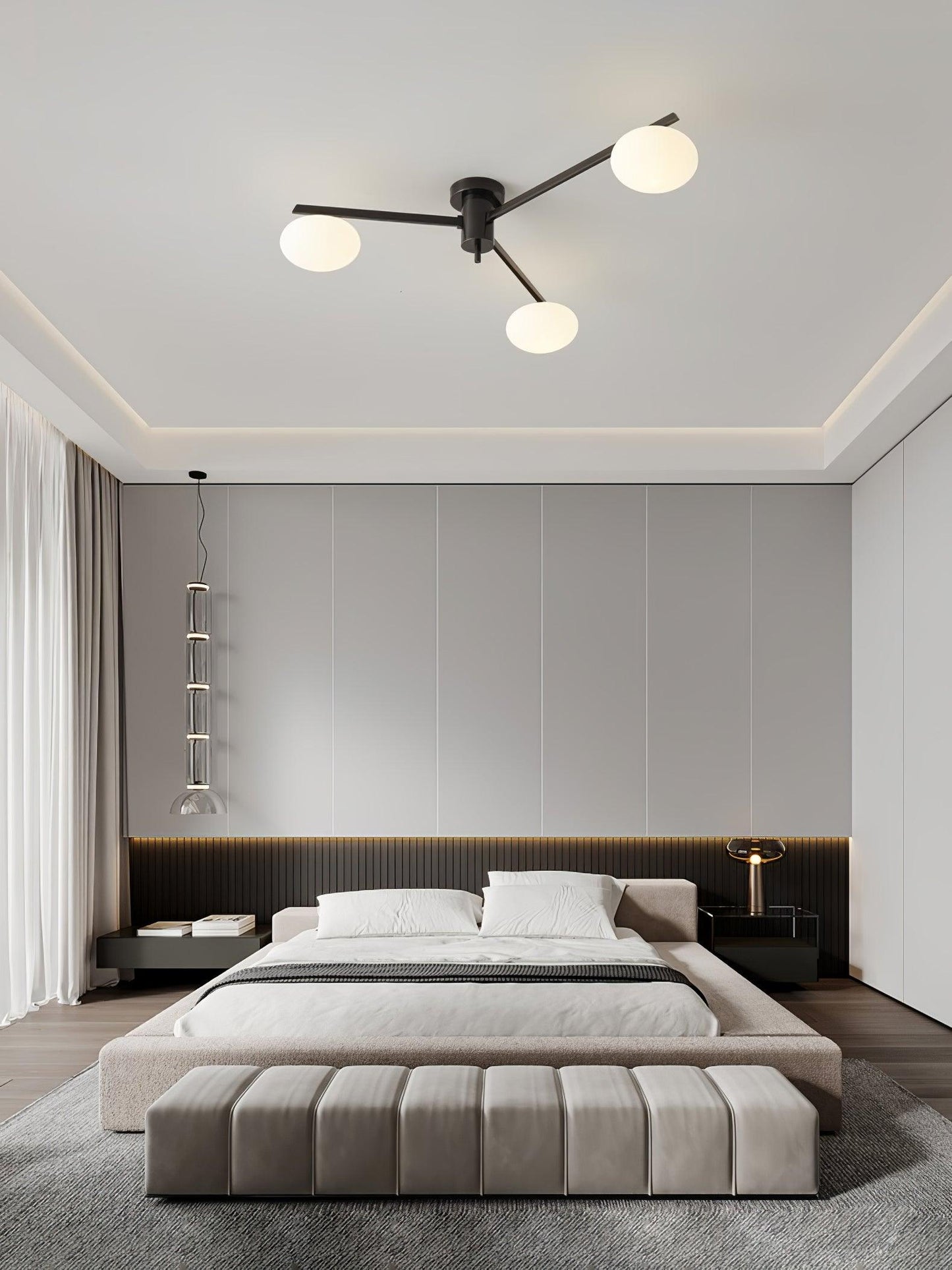 Stropní svítidlo s mosaznými rameny a skleněnými koulemi