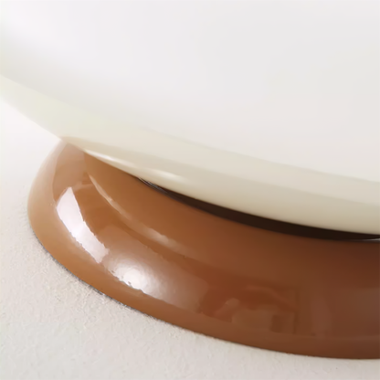 Stropní svítidlo ve tvaru kupole s integrovanou LED