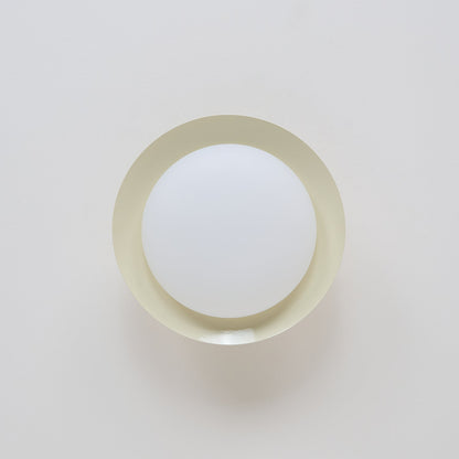 Stropní svítidlo ve tvaru kupole s integrovanou LED