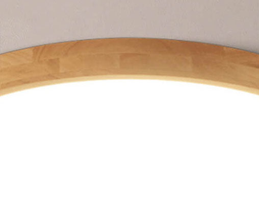 Zapuštěné stropní svítidlo s dřevěným rámem a LED