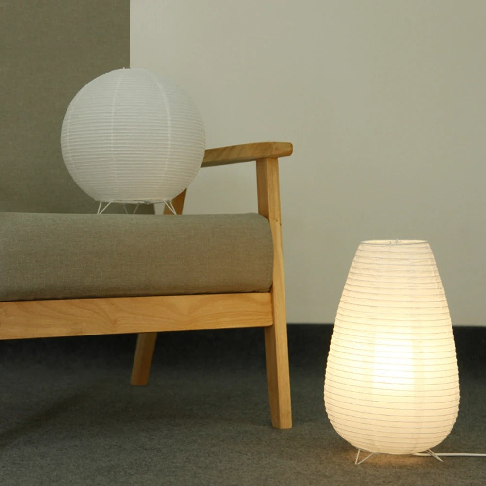 Stolní lampa s papírovou lucernou a LED světlem – japonský styl