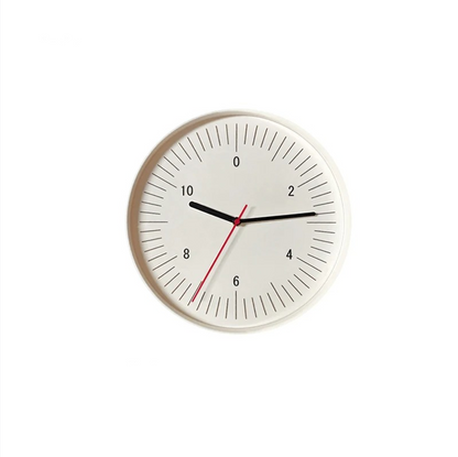 Kulaté minimalistické nástěnné hodiny s barevným pop akcentem, analogový design