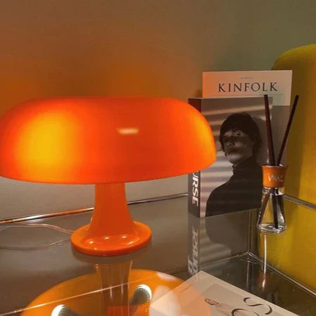 Elegantní a rozmarná houbová retro stolní lampa, útulná dekorace